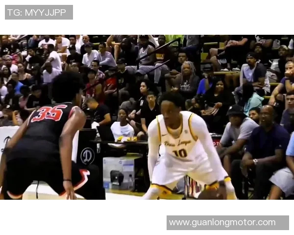 全球十大足球球星技术全解析 盘点世界足坛顶级球员的绝技与独特风格 全球十大足球球星技术全解析 盘点世界足坛顶级球员的绝技与独特风格